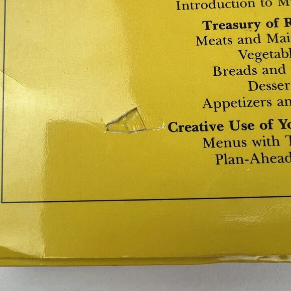 Vintage 80s Betty Crocker's Microwave Cookbook Hardcover General Mills 1981 EUC - Picture 10 of 12